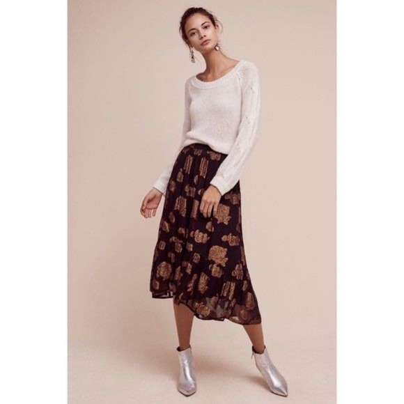 Anthropologie Dresses & Skirts - FLOREAT Oralie Gold Blk Anthropologie Shiny Skirt